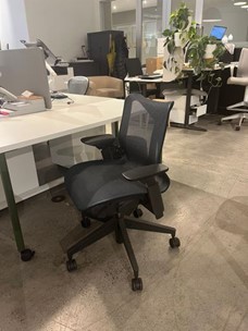 Cosm Low back Adjustable arm Nightfall