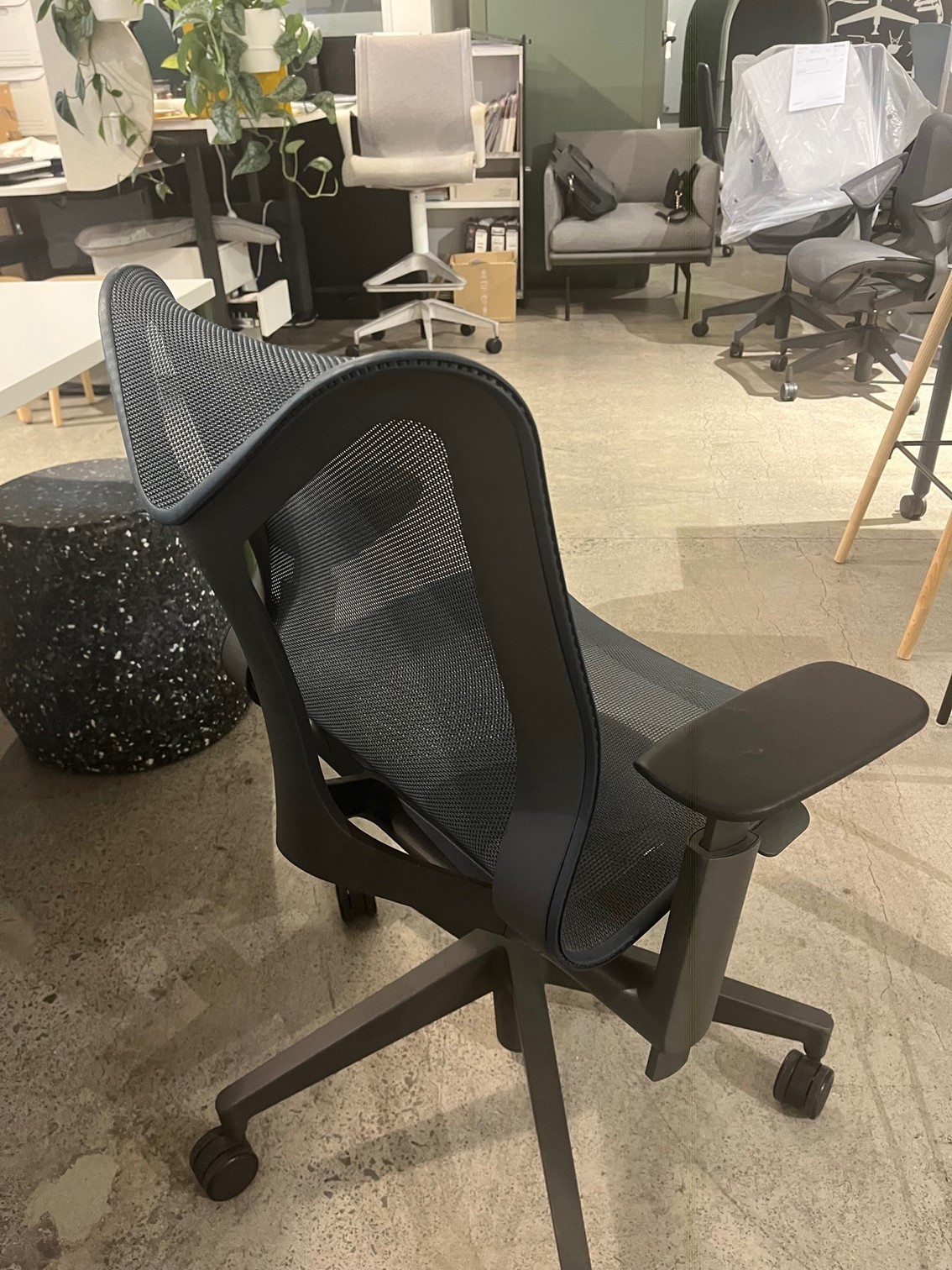 Cosm Low back Adjustable arm Nightfall