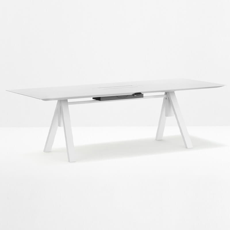 Arki Adjustable Table