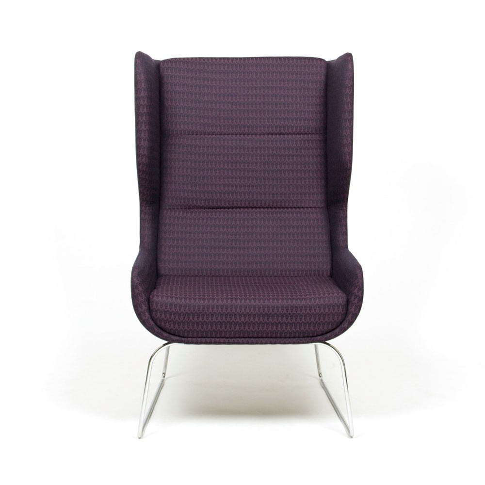 Hush Lounge w/ Sled Base