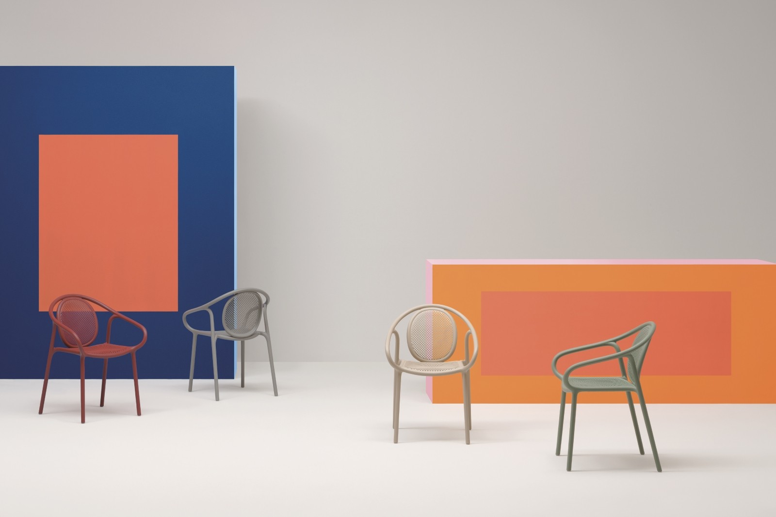 Remind 3735 Armchair