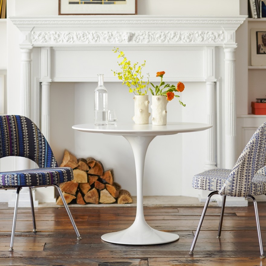 Knoll Saarinen Table