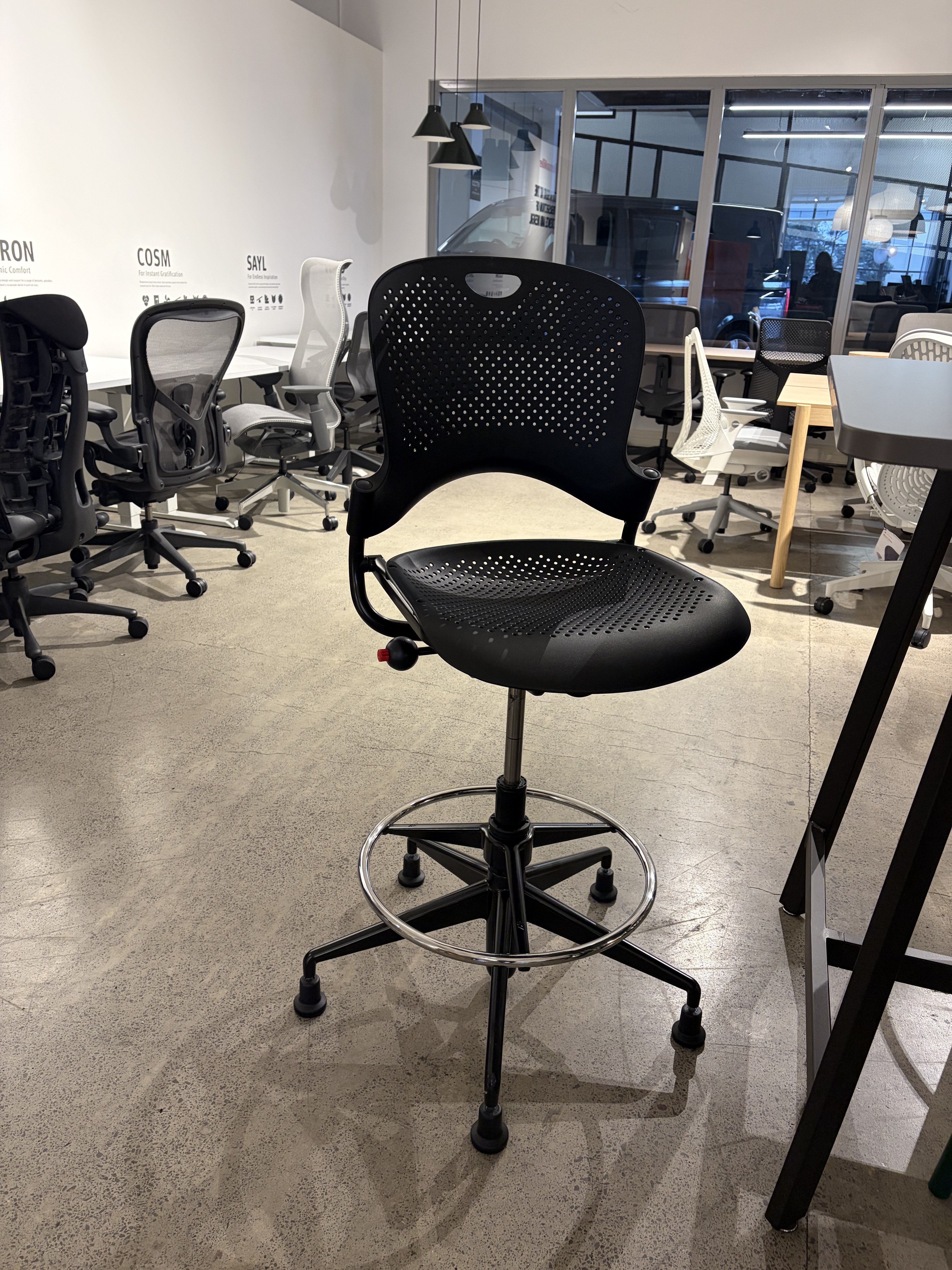 Caper high stool - no arms