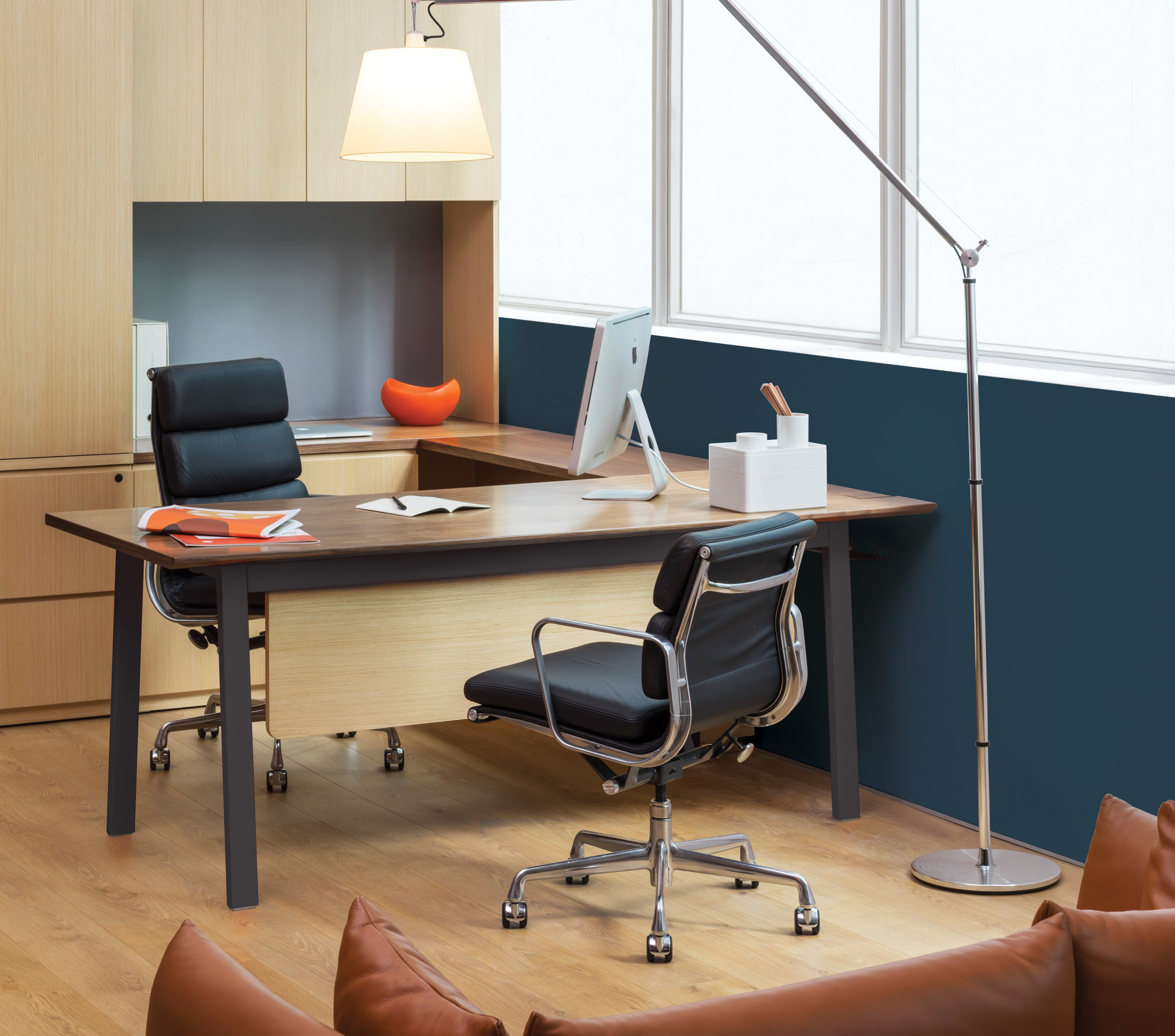 Imagine 90 degree desk